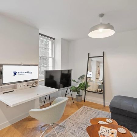 Modern 1 Bedroom Apartment In Fitzrovia 런던 외부 사진