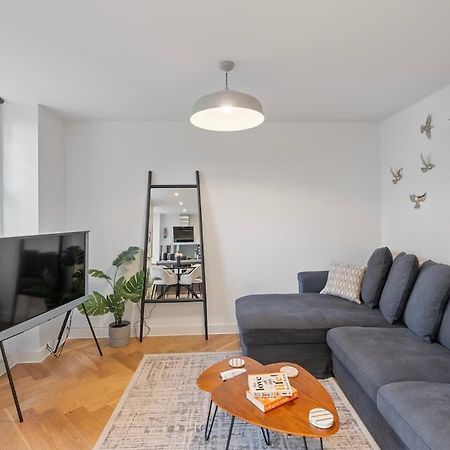 Modern 1 Bedroom Apartment In Fitzrovia 런던 외부 사진